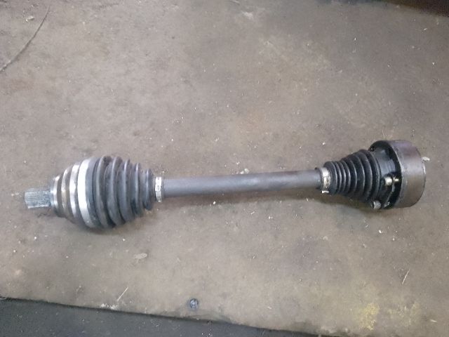 bontott VW TOURAN Bal Féltengely