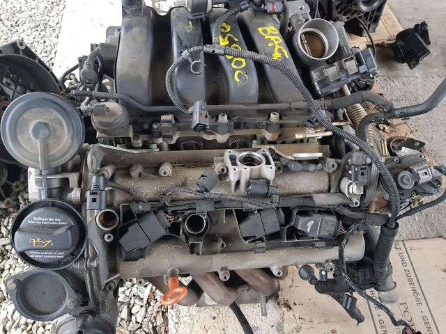 bontott VW TOURAN Első Vezérlés Burkolat