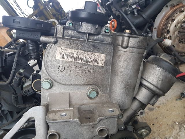 bontott VW TOURAN Első Vezérlés Burkolat