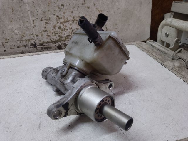 bontott VW TOURAN Főfékhenger