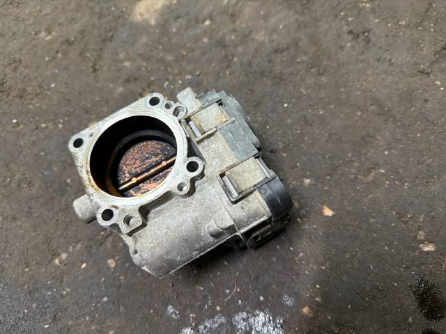 bontott VW TOURAN Fojtószelep (Elektromos)