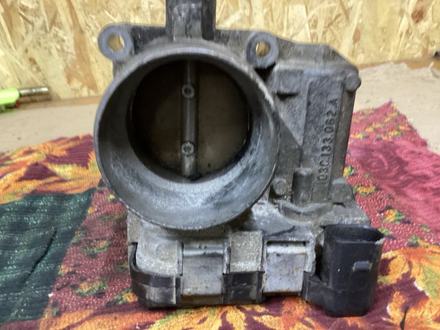 bontott VW TOURAN Fojtószelep (Elektromos)