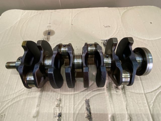 bontott VW TOURAN Főtengely (Magában)