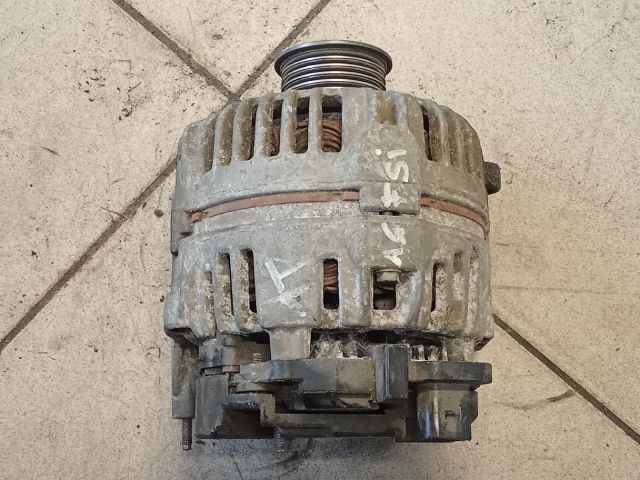 bontott VW TOURAN Generátor