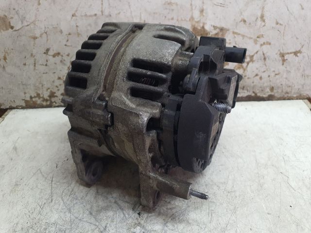 bontott VW TOURAN Generátor