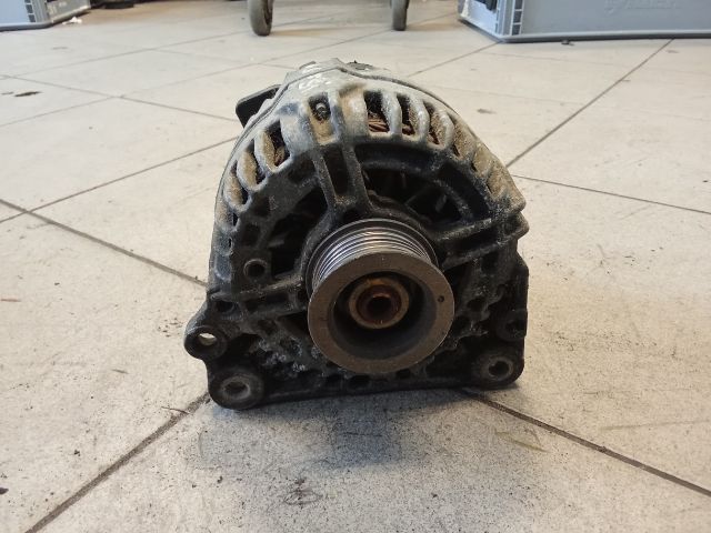 bontott VW TOURAN Generátor
