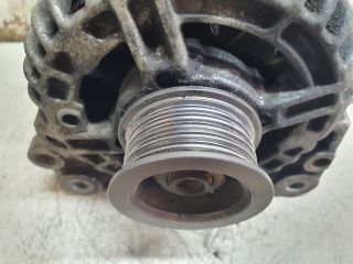 bontott VW TOURAN Generátor