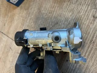 bontott VW TOURAN Gyújtáskapcsoló