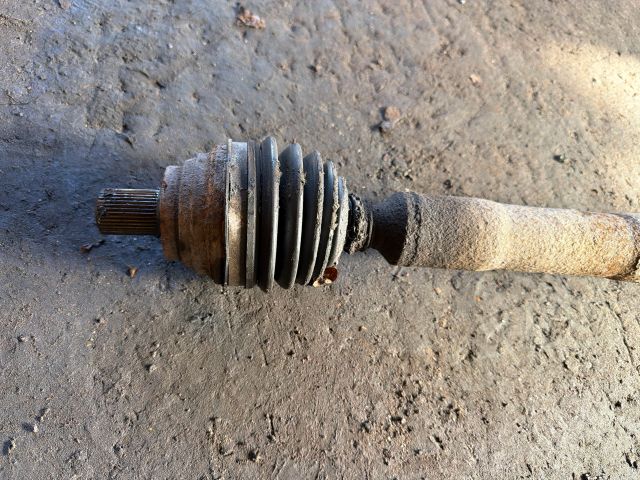 bontott VW TOURAN Jobb Féltengely