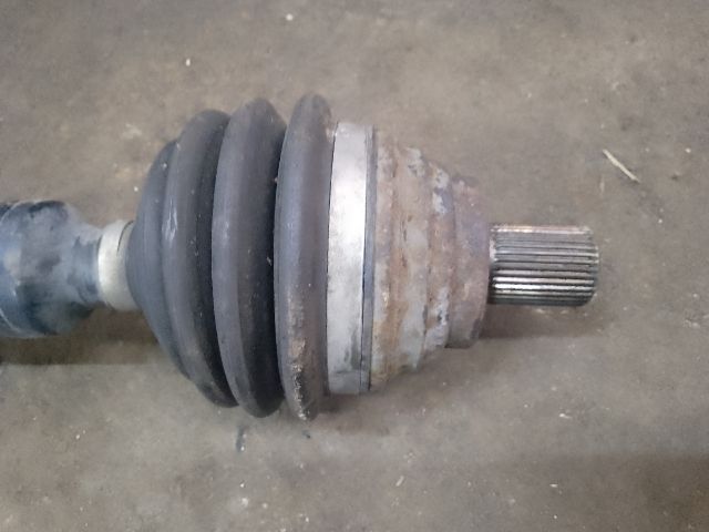 bontott VW TOURAN Jobb Féltengely