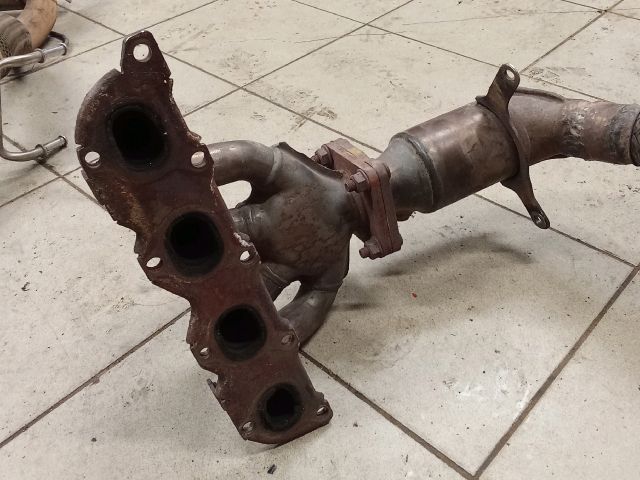 bontott VW TOURAN Katalizátor