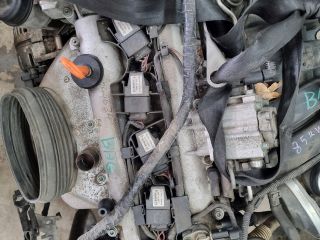 bontott VW TOURAN Komplett Motor (Segédberendezésekkel)