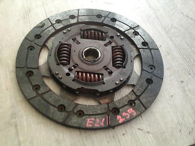 bontott VW TOURAN Kuplung Tárcsa