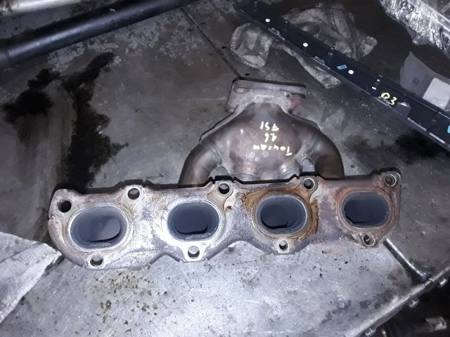 bontott VW TOURAN Leömlő (Soros)