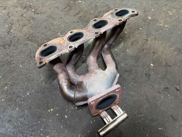 bontott VW TOURAN Leömlő (Soros)