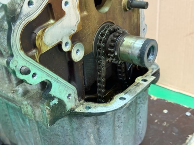 bontott VW TOURAN Motor (Fűzött blokk hengerfejjel)