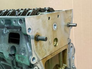 bontott VW TOURAN Motor (Fűzött blokk hengerfejjel)