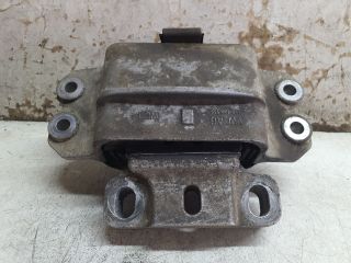 bontott VW TOURAN Motor Tartó Bak (Fém)