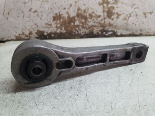 bontott VW TOURAN Motor Tartó Bak (Fém)