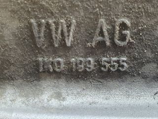 bontott VW TOURAN Motor Tartó Bak (Fém)