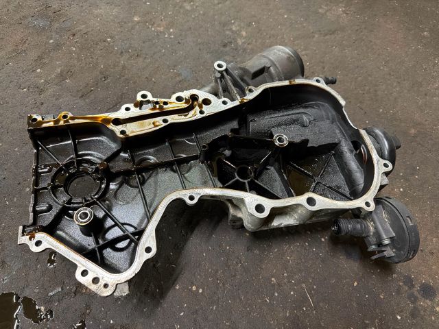 bontott VW TOURAN Motor Tartó Bak (Fém)