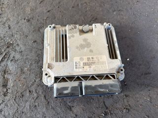 bontott VW TOURAN Motorvezérlő