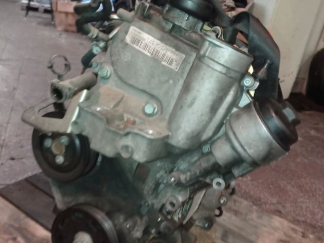 bontott VW TOURAN Olajszivattyú