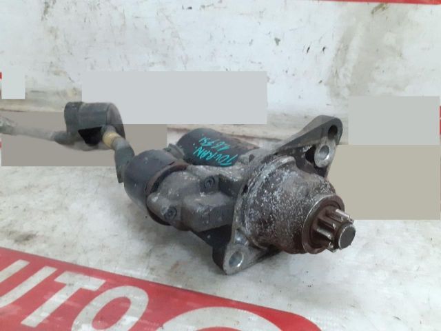 bontott VW TOURAN Önindító