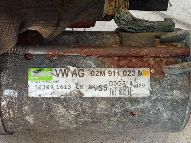 bontott VW TOURAN Önindító