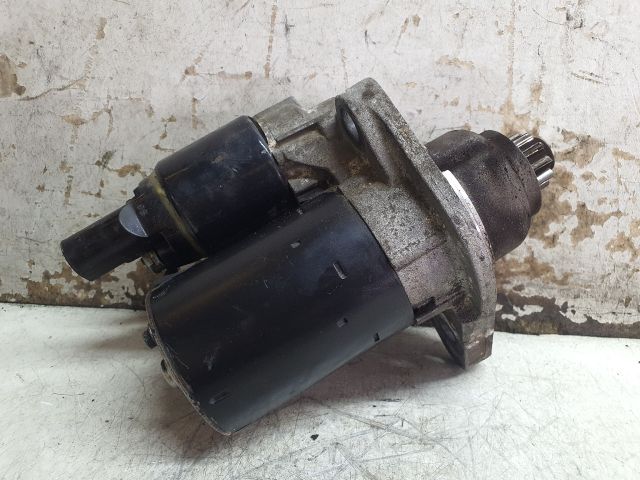 bontott VW TOURAN Önindító