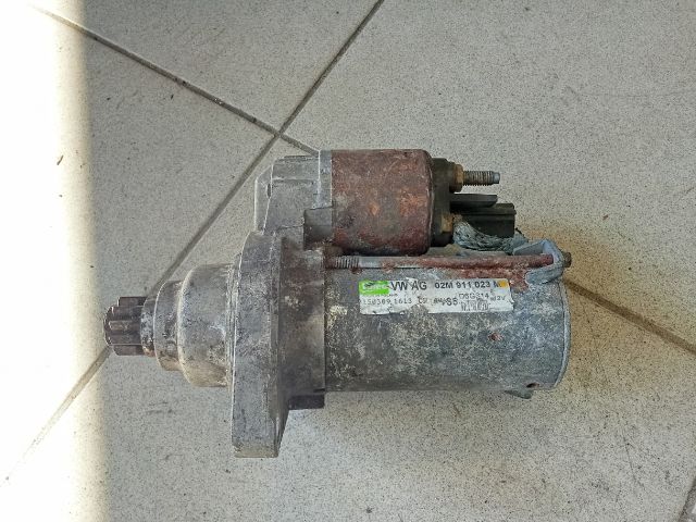 bontott VW TOURAN Önindító