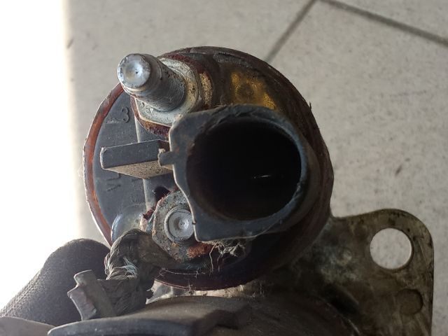 bontott VW TOURAN Önindító