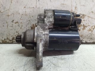 bontott VW TOURAN Önindító