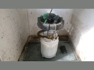 bontott VW TOURAN Üzemanyag Szivattyú