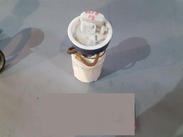 bontott VW TOURAN Üzemanyag Szivattyú