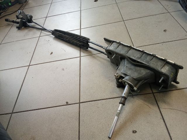 bontott VW TOURAN Váltó Kulissza