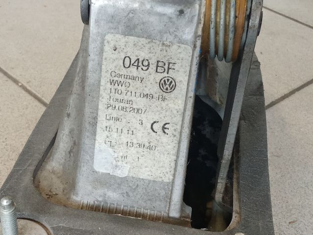 bontott VW TOURAN Váltó Kulissza