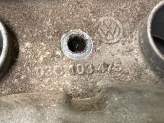 bontott VW TOURAN Vezérműtengely Ház