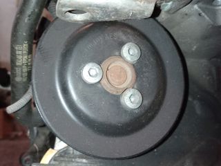 bontott VW TOURAN Vízpumpa Szíjtárcsa