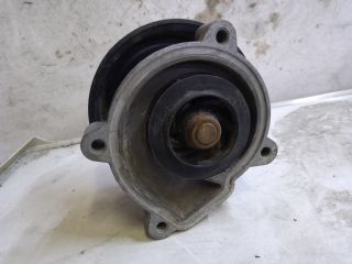 bontott VW TOURAN Vízpumpa