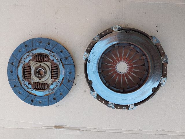 bontott VW TOURAN Kuplung Szett (Szerkezet, Tárcsa)