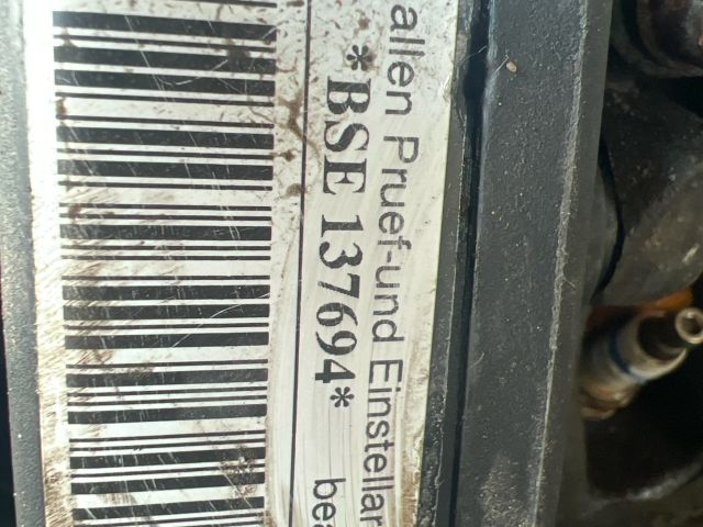 bontott VW TOURAN Motor (Fűzött blokk hengerfejjel)