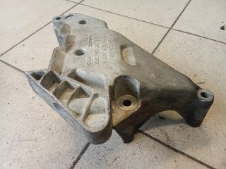 bontott VW TOURAN Motor Tartó Bak (Pozíciófüggetlen)