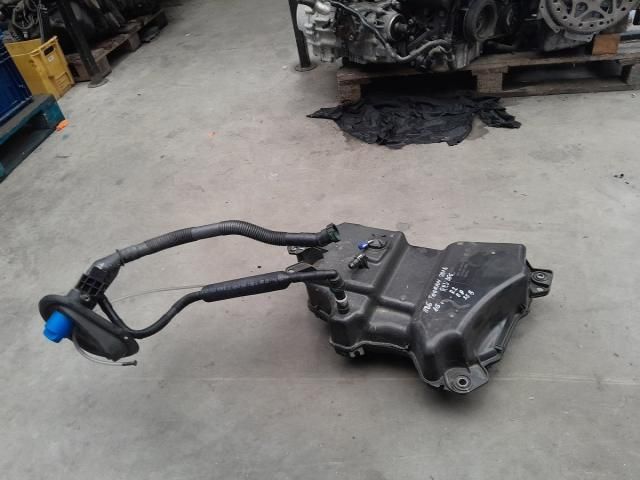 bontott VW TOURAN AdBlue Tartály