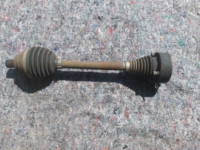 bontott VW TOURAN Bal Féltengely