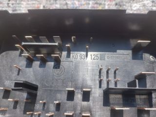 bontott VW TOURAN Biztosítéktábla Motortér