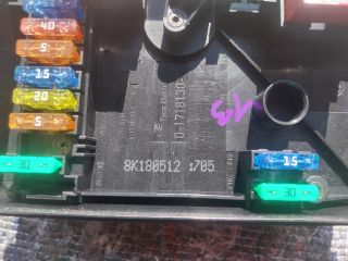 bontott VW TOURAN Biztosítéktábla Motortér