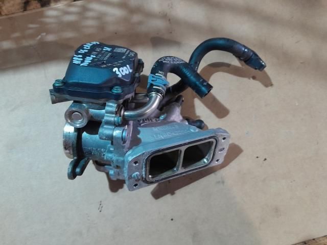 bontott VW TOURAN Fojtószelep (Elektromos)