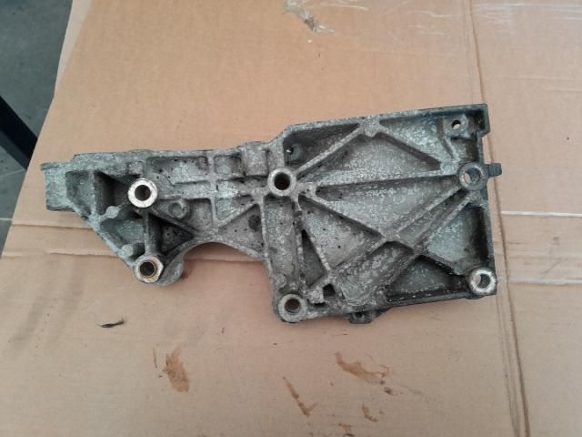 bontott VW TOURAN Generátor Tartó Bak