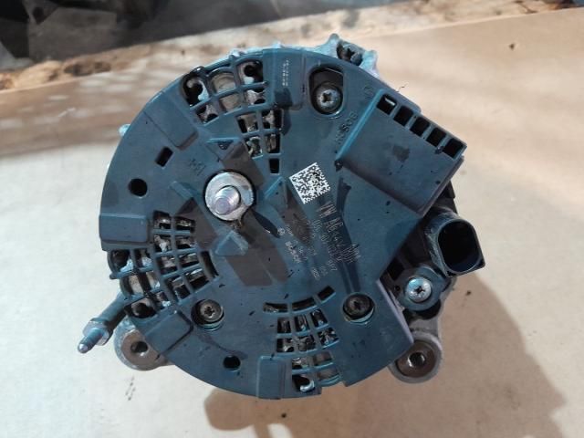 bontott VW TOURAN Generátor